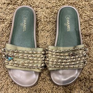 Fashion slides military green barely worn only a handful of times Fits like a 7